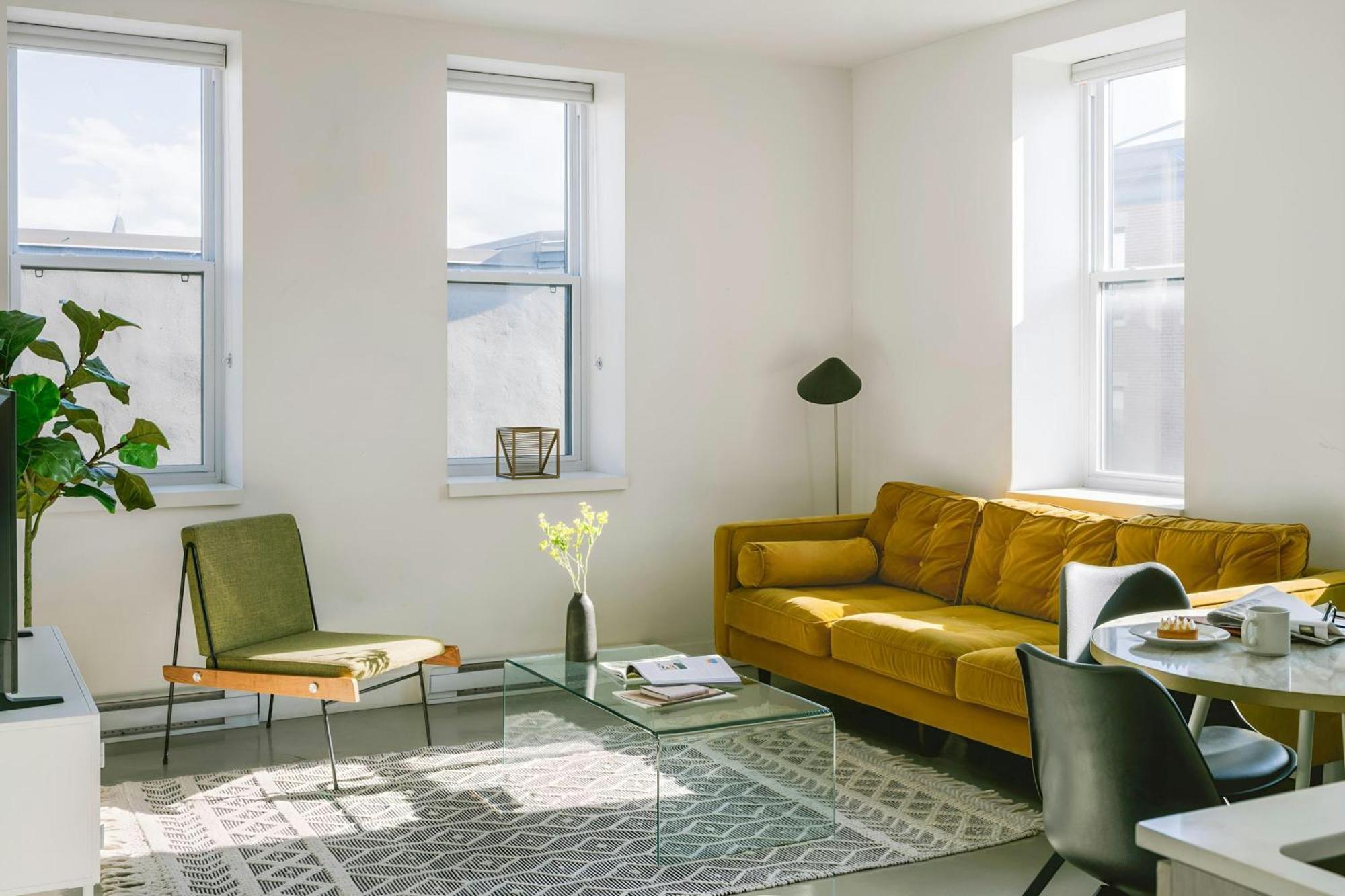 Le Guerin, Sonder Apartments By Marriott Bonvoy Монреаль Экстерьер фото